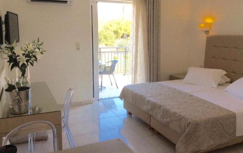 Ammos Suites Platy Exterior photo